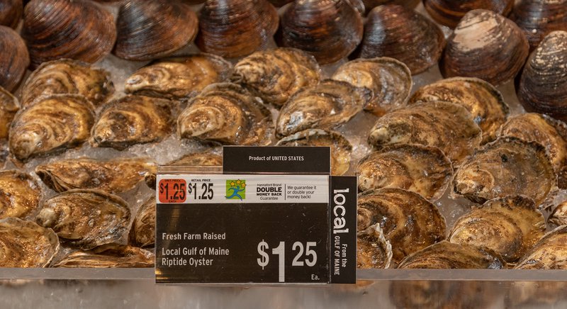  Shellfish fest on ice in a grocery store. 